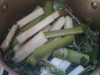 积雪草竹蔗水的做法步骤:3