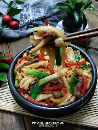 酷炫羊肉小炒粉的做法步骤:13