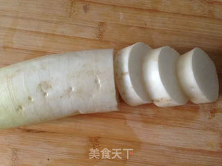 桂杞蜜糖蒸萝卜的做法步骤：1