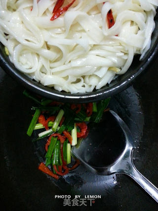 酷炫羊肉小炒粉的做法步骤:5