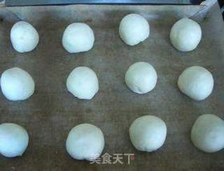 奶油肉松小餐包的做法步骤:11