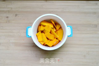 【蟹黄豆腐】餐桌上那一道高大上黄金豆腐的做法步骤:2