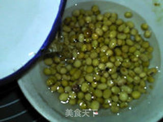 芝麻苹果豆浆的做法步骤:3