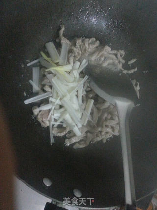 线辣椒炒肉丝的做法步骤:4