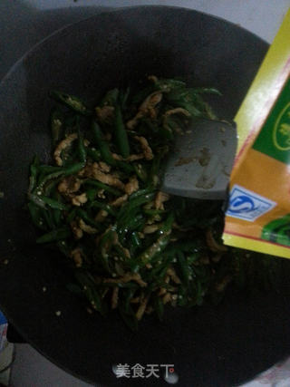 线辣椒炒肉丝的做法步骤:8
