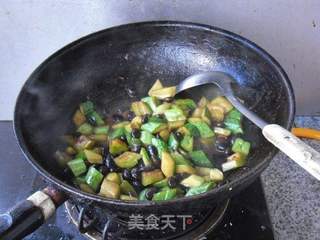 黑豆苦瓜丁的做法步骤：6