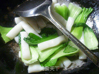青菜金针菇炒年糕的做法步骤:7