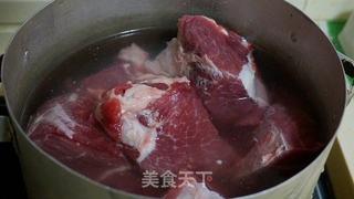 卤牛肉的做法步骤:3