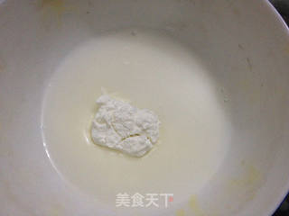 红红绿绿 双椒炒花甲的做法步骤:3