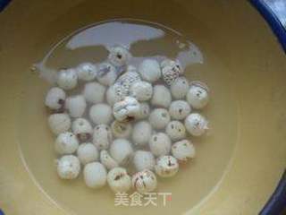 木瓜银耳莲子羹的做法步骤:3