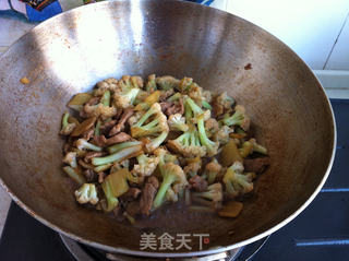 菜花炒肉的做法步骤:8