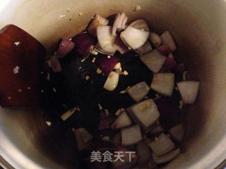 挪威家常菜——番茄鳕鱼浓汤的做法步骤:3