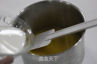 烤箱做蛋糕之蔓越莓戚风蛋糕的做法步骤:4