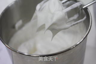 烤箱做蛋糕之蔓越莓戚风蛋糕的做法步骤:8