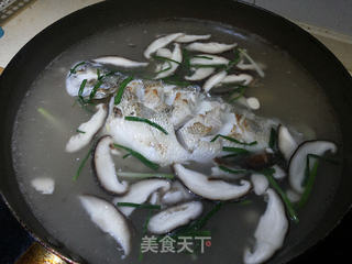 春笋鲈鱼的做法步骤:8