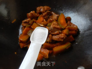 南瓜焖排骨的做法步骤:9