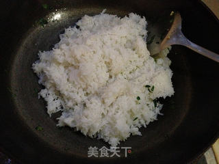 【芥兰炒饭】-----妈妈的味道的做法步骤:9