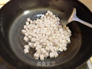 【芥兰炒饭】-----妈妈的味道的做法步骤:3