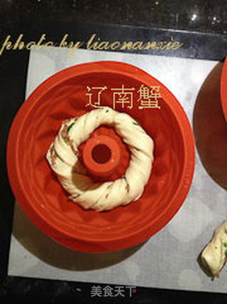 葱香面包环的做法步骤:15