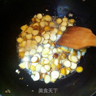 栗子炒饭的做法步骤:4