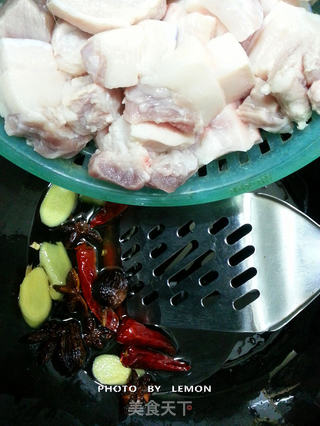妈妈的味道--千张结烧五花肉的做法步骤:6