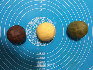 漂亮的双色大理石纹饼干制作方法(花纹整形详细图解版)的做法步骤:5