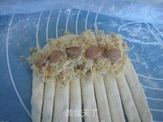 毛毛虫肉松杏仁面包的做法步骤:8