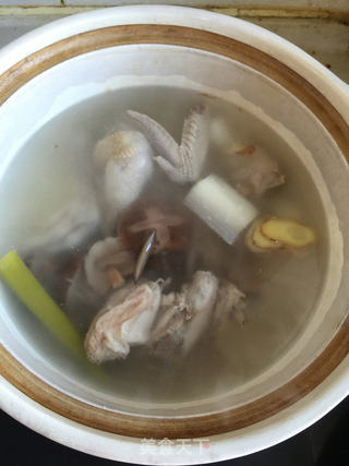 菌菇鸡汤的做法步骤:6