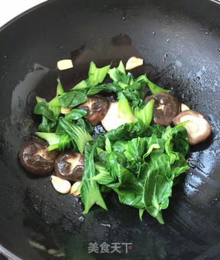 香菇油菜的做法步骤：10