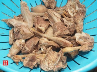 洋参霍斛鸽子汤的做法步骤：4