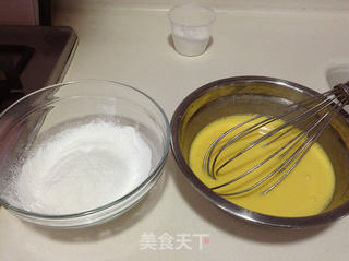 酸奶蛋糕的做法步骤:2