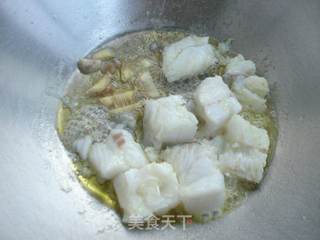 鳕鱼豆腐汤的做法步骤:4