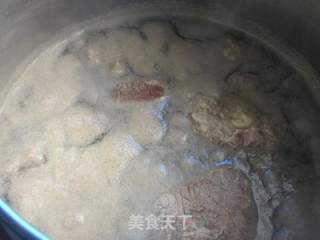 玉米莲藕炖牛肉的做法步骤:3
