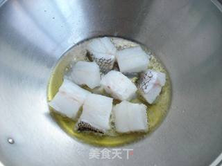 鳕鱼豆腐汤的做法步骤:3