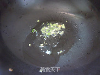 九月选食防秋燥--莲蓬扣猪脚包的做法步骤:3
