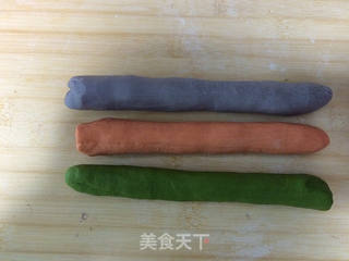三色元宝饺的做法步骤:11