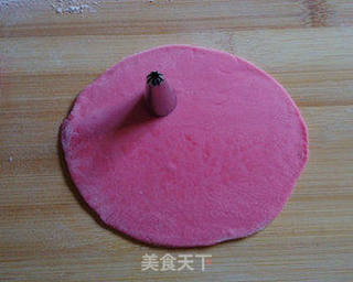 可爱的小猪豆沙包的做法步骤:8