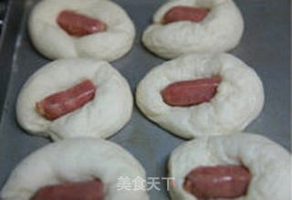 【迷你肠仔面包】——好吃看得见的超Q小餐包的做法步骤:6