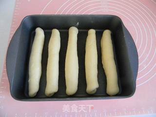 全奶蛋黄椰蓉排包的做法步骤:8