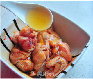 【好吃又好看的鸡肉汉堡】的做法步骤:8