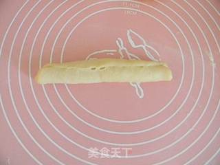 全奶蛋黄椰蓉排包的做法步骤:7