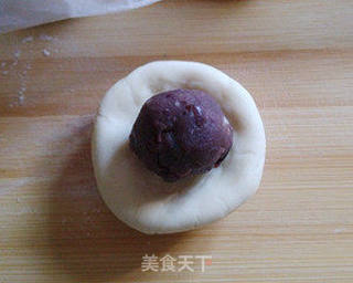 可爱的小猪豆沙包的做法步骤:7