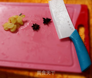 用离火续煮锅烹饪玉米冬瓜排骨汤的做法步骤：1