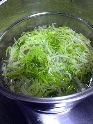 海米拌马家沟芹菜的做法步骤:7