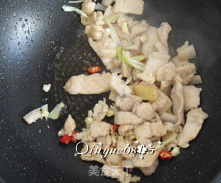 肉炒蒜苔木耳的做法步骤:7