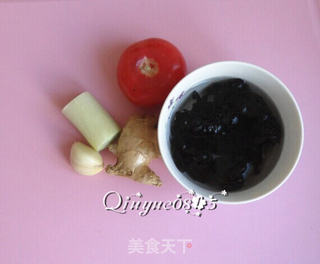 肉炒蒜苔木耳的做法步骤:2