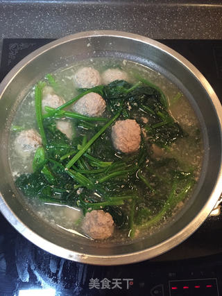 菠菜丸子汤的做法步骤:10