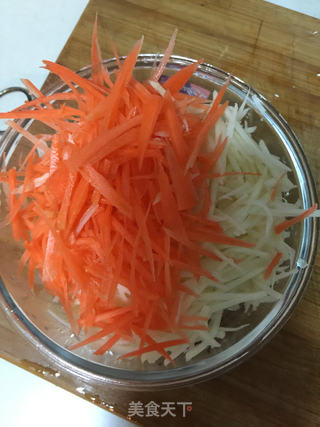 胡萝卜土豆饼的做法步骤:2