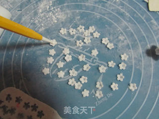 翻糖花朵纸杯蛋糕的做法步骤:23