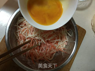 胡萝卜土豆饼的做法步骤:4
